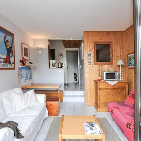 Stunning In With Kitchen Apartment *
